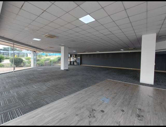 576M² RETAIL TO LET IN BRYANSTON